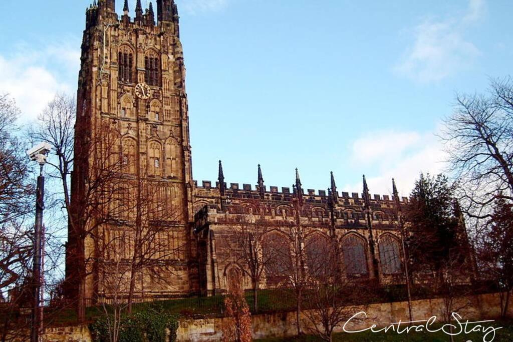 Wrexham Central Stay Apartment Seven Екстериор снимка